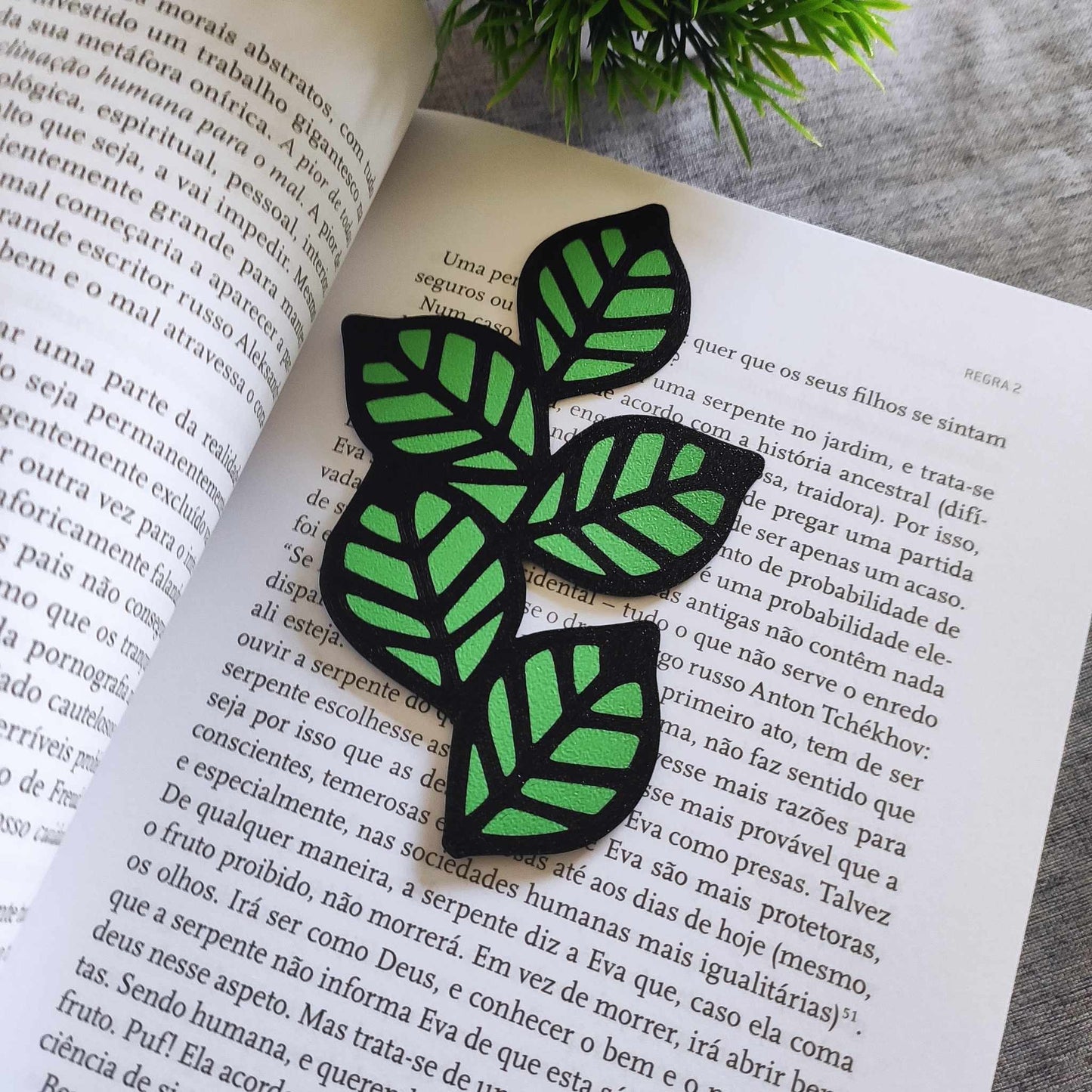 Leafs Bookmark