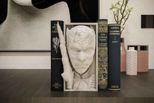 Night King Book Nook